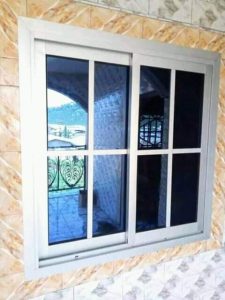 fenêtre sur mesure à Saint-Pierre-Lavis